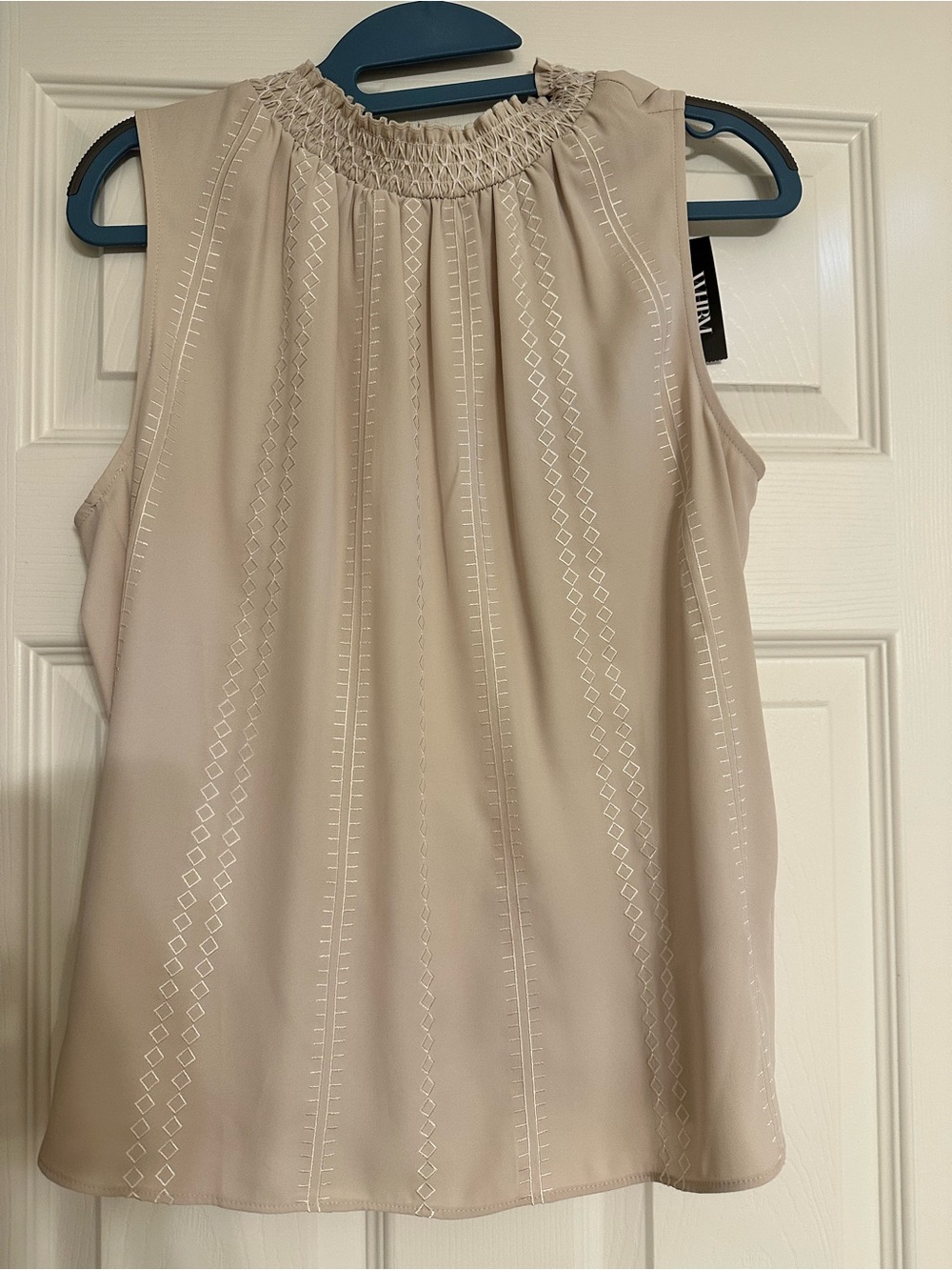 WHBM Contrast Stitch Oat Sleeveless Top Blouse 6 NWT - Picture 2 of 8